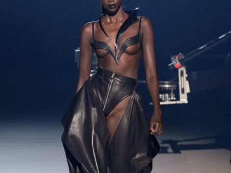 PARIS - MUGLER : défilé automne-hiver 22-23