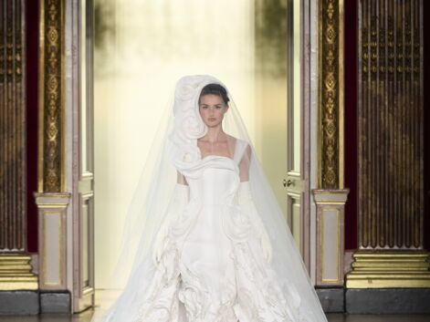 Fashion week haute couture automne-hiver 2023-2024 : les plus belles robes de mariée repérées sur les podiums