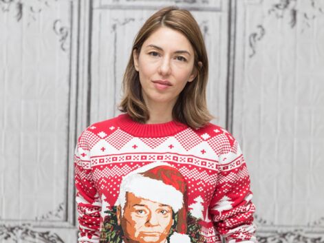 10 façons de porter le pull de Noël selon les célébrités