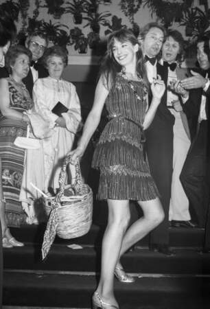 Jane Birkin en robe à paillettes