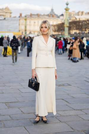 Elsa Hosk au défilé Dior prêt-à-porter automne-hiver 2023-2024 à Paris, le 28 février 2023.