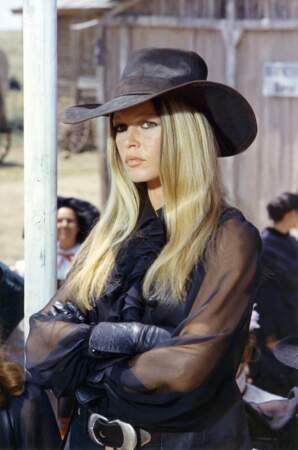Brigitte Bardot dans “Les Pétroleuses” en 1971 