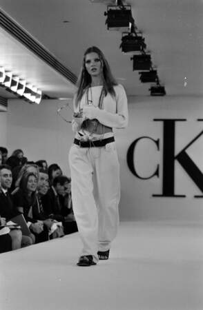 Kate Moss sur le défilé CK By Calvin Klein (1992)
