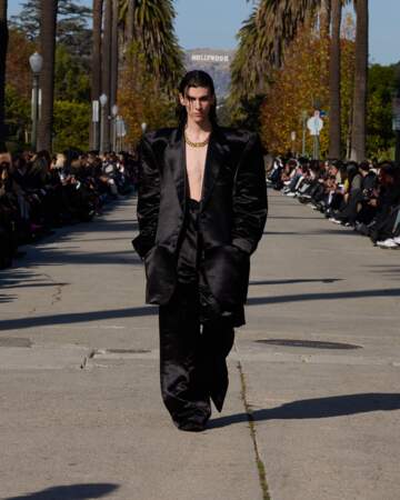 Le défilé Balenciaga Automne 2024 à Los Angeles, le 2 décembre 2023.