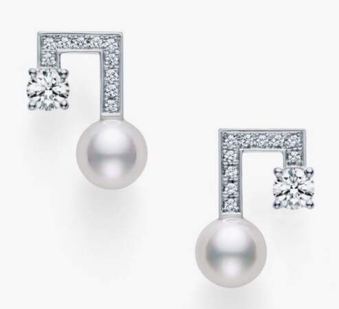 Boucles d'oreilles en or blanc, perles et diamants, Tasaki, 8260€