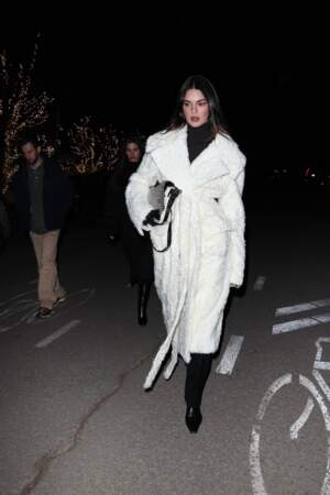 Kendall Jenner en manteau Bottega Veneta