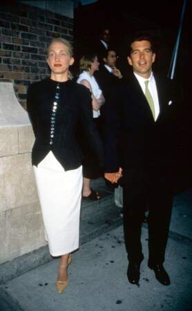 Carolyn Bessette-Kennedy et John F. Kennedy Jr, en 1998 