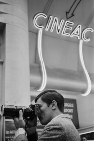 Alain Delon sur le tournage de “Paris brûle-t-il”? (1965)