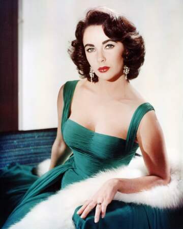 Elizabeth Taylor en robe vert émeraude