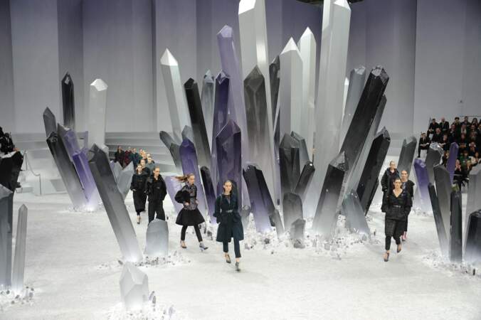 Les pierres minérales du défilé Chanel prêt-à-porter automne-hiver 2012-2013