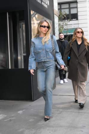 Sydney Sweeney : le total look denim