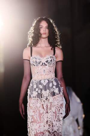 Deva Cassel en robe dentelle Dolce & Gabbana, en 2022