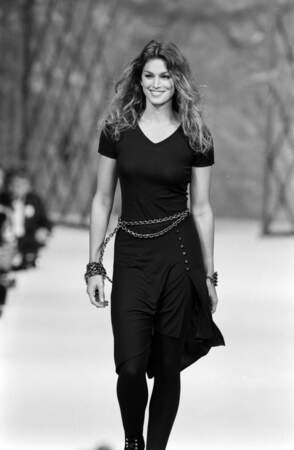 Cindy Crawford, radieuse pour Chanel, en 1993
